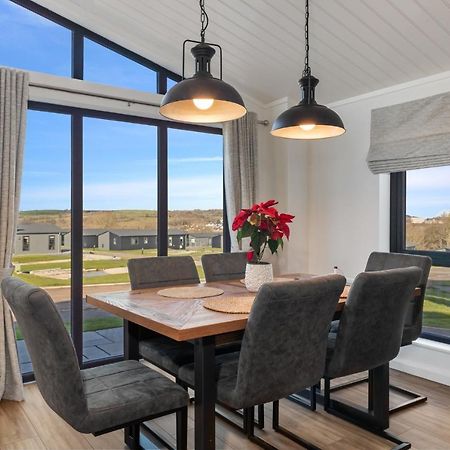 Hiraeth - Luxury Lodge With Hot Tub, Close To Beach Penally Exterior foto